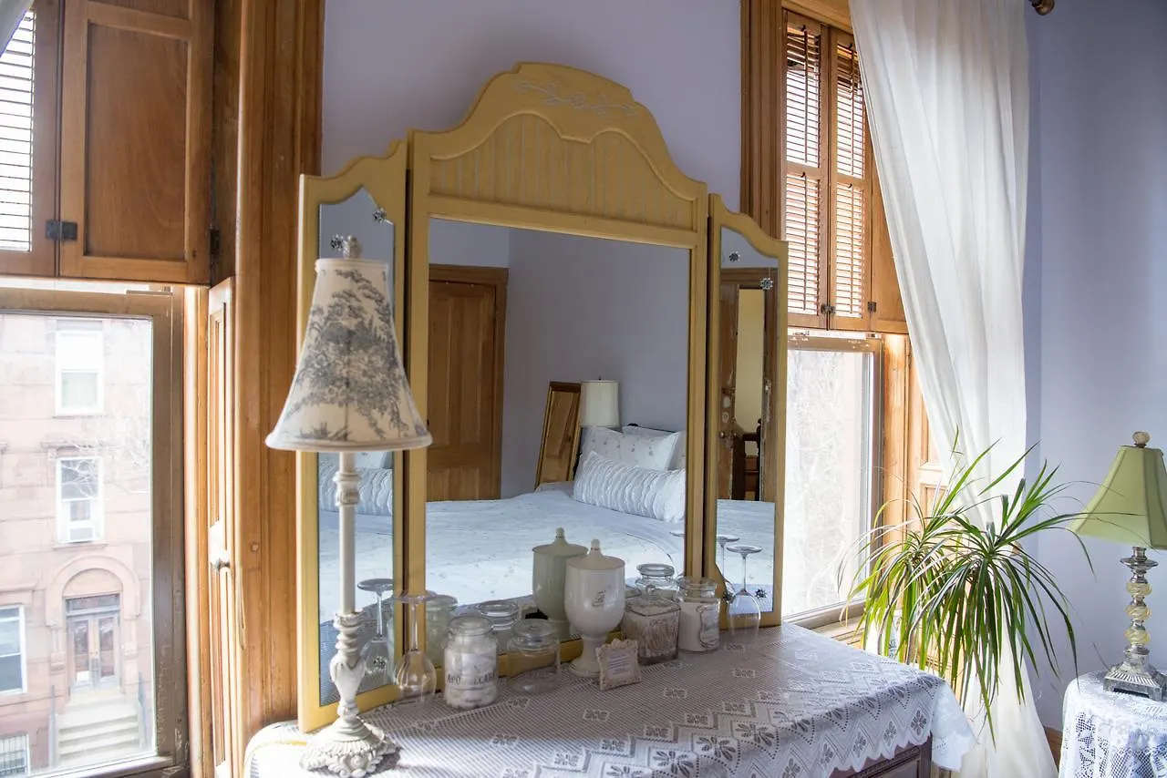Bed and Breakfast Harlem Grand à New York 4*,